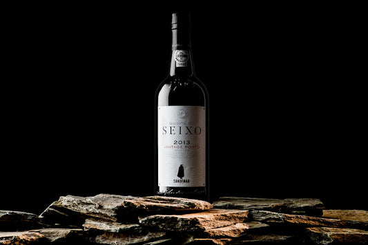 Etiquetas en rollo. Papeles texturados premium. Frente y dorso