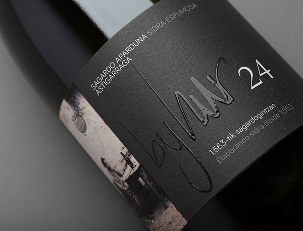 LOW QUANTITY DIGITAL PRINTING OF LABELS